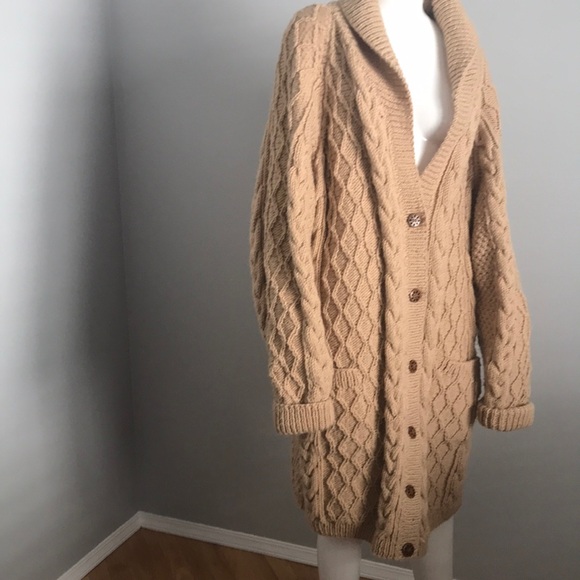 Sweaters - Vintage cable gauge hand made cardigan
